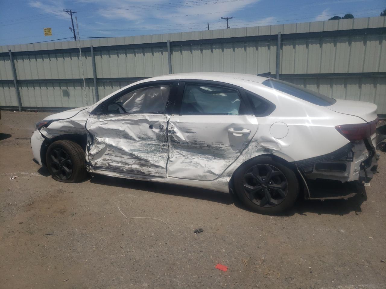 Kia Forte Fe Image 2