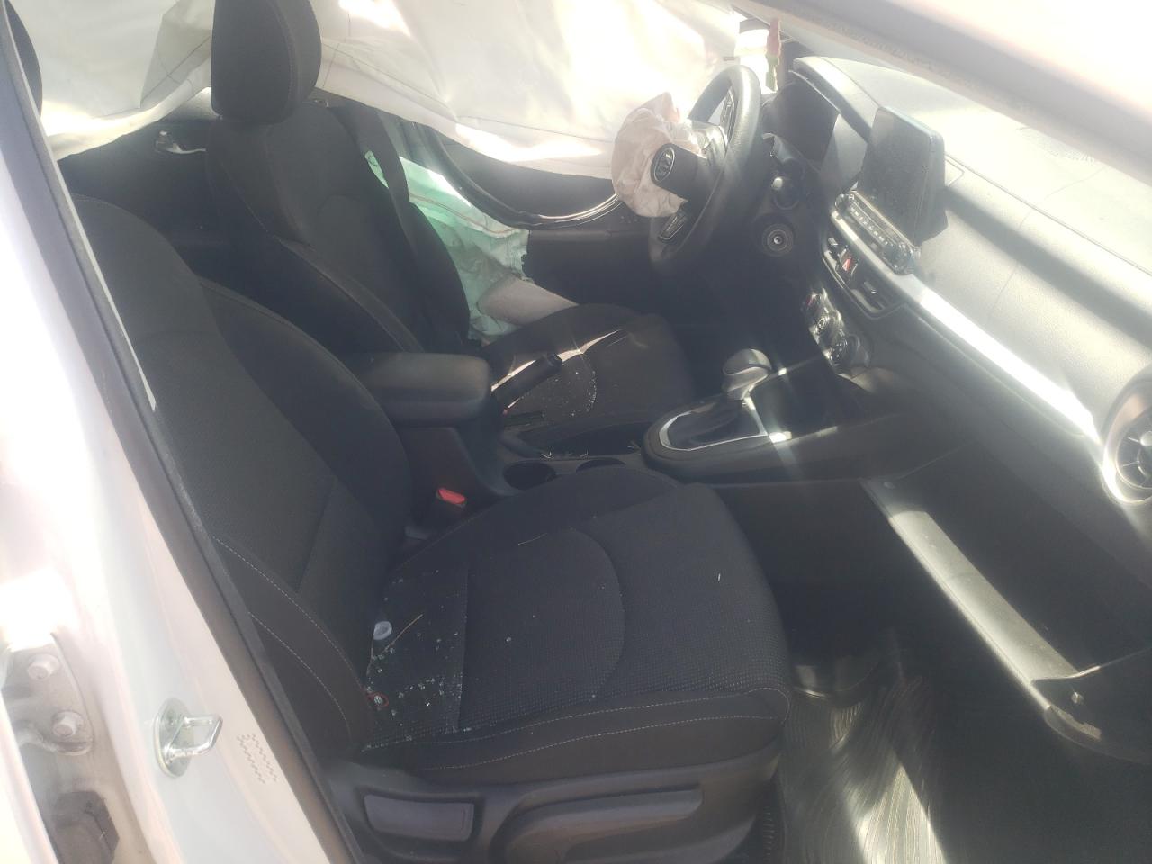 Kia Forte Fe Image 13