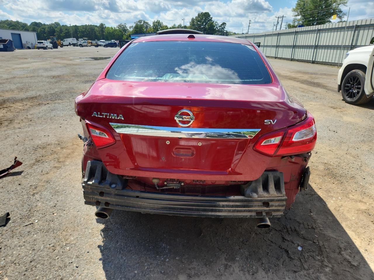 Nissan Altima 2.5 Image 2