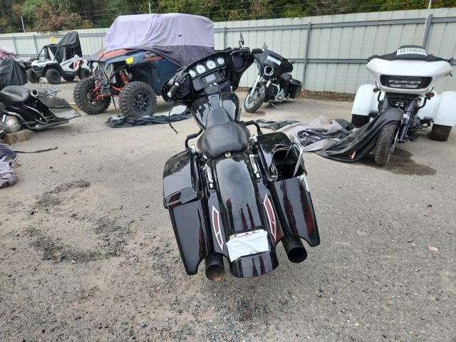 Harley-Davidson Fl Street Glide Image 8