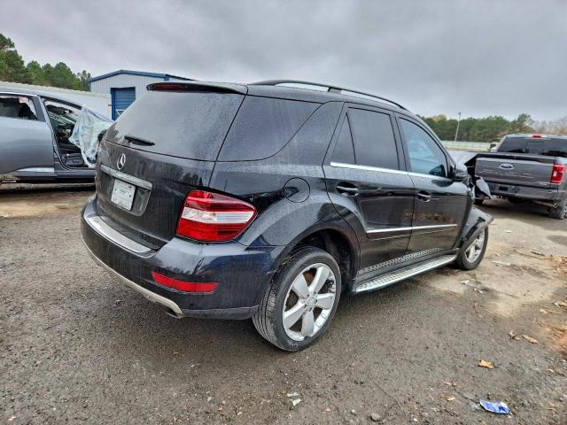 Mercedes-Benz M-Class 350 Image 8