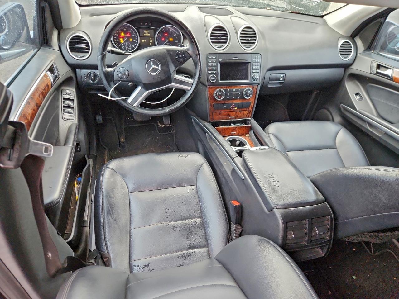 Mercedes-Benz M-Class 350 Image 4