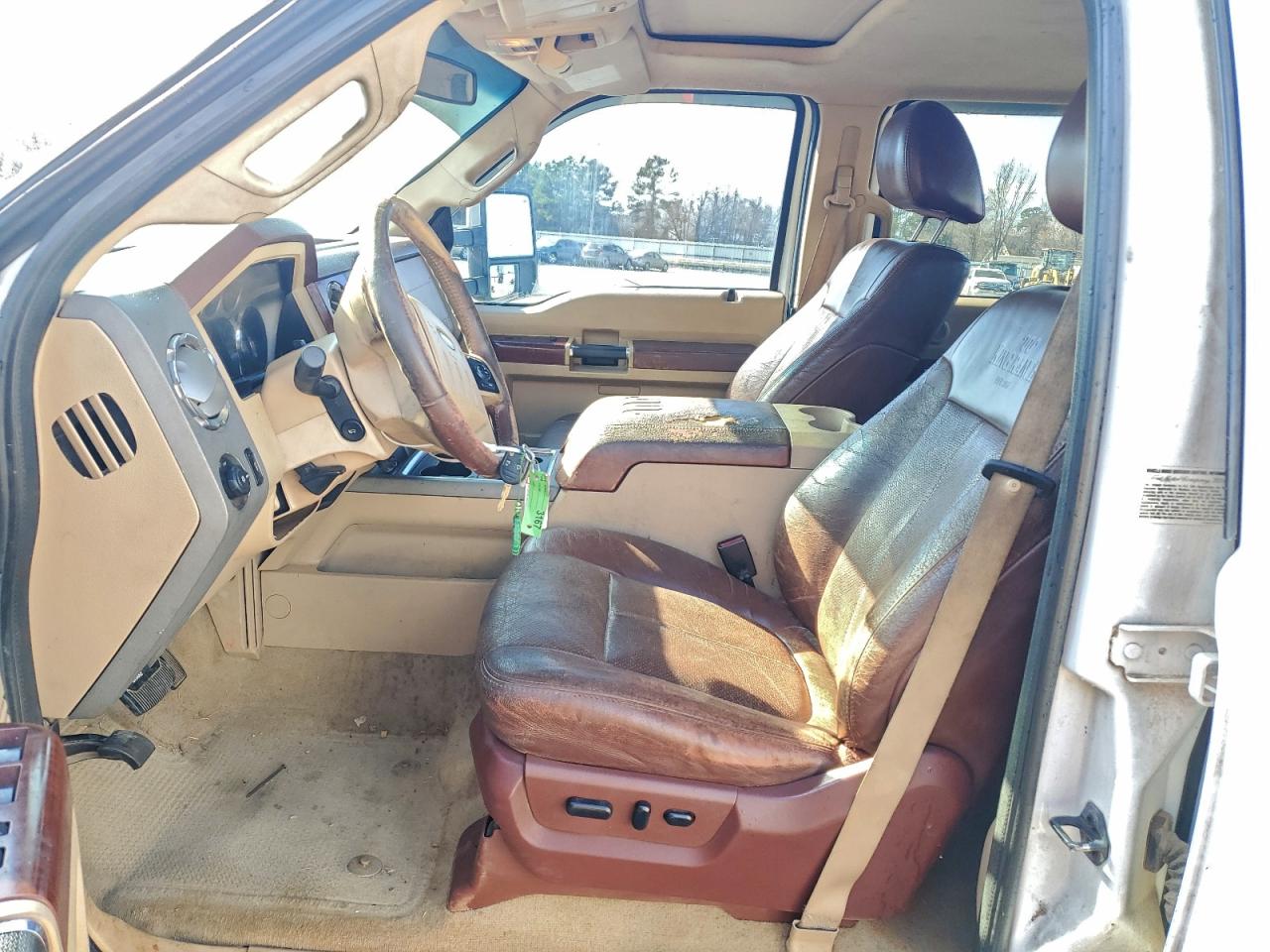 Ford F-350 Super Duty Image 7