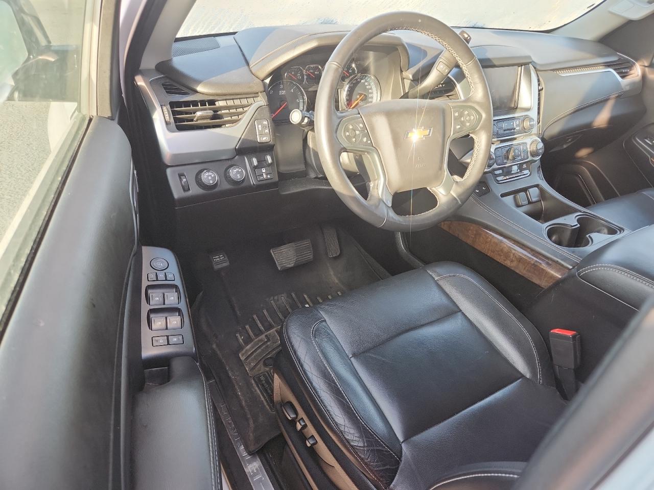 Chevrolet Suburban K1500 Lt Image 11