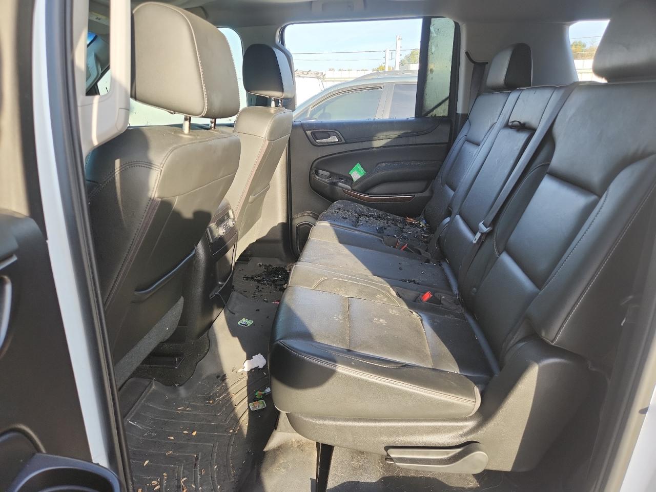 Chevrolet Suburban K1500 Lt Image 9