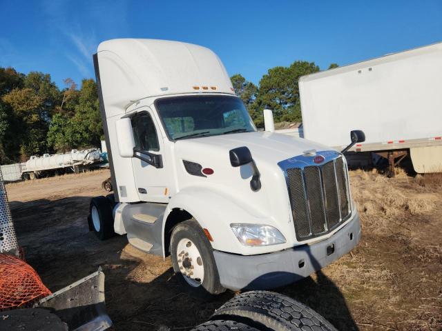  Salvage Peterbilt Tractor 579