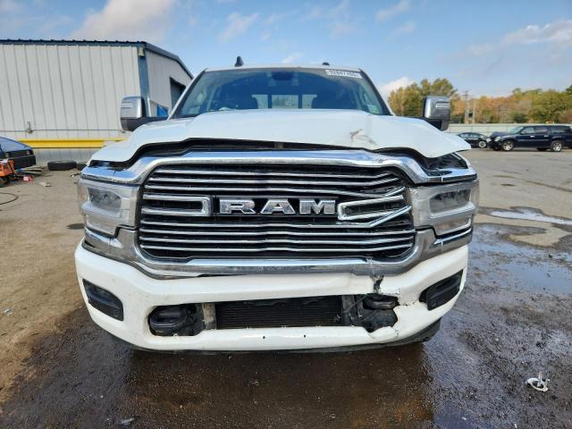 Ram 2500 Laramie Image 13