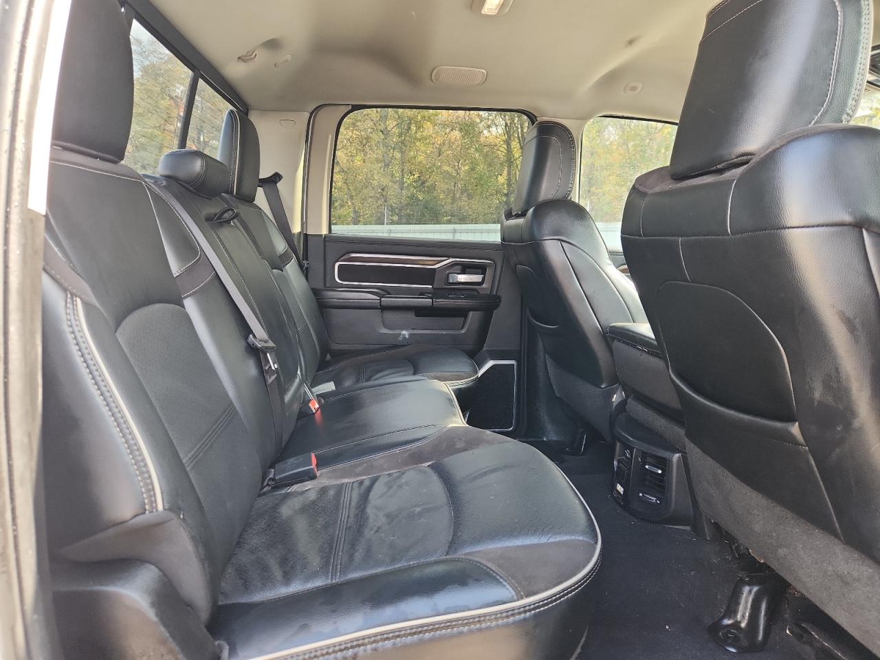 Ram 2500 Laramie Image 3