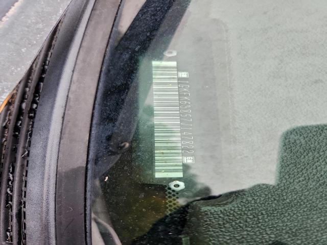 GMC Yukon Denali Image 10