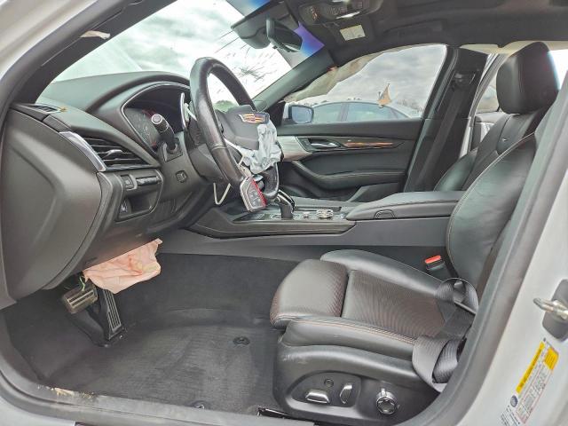 Cadillac CT5 Image 11