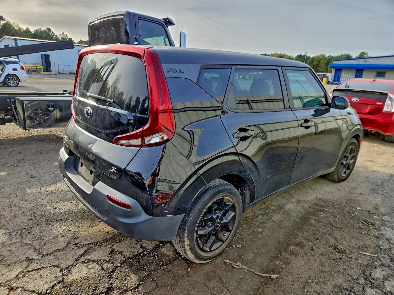 Kia Soul Lx Image 3