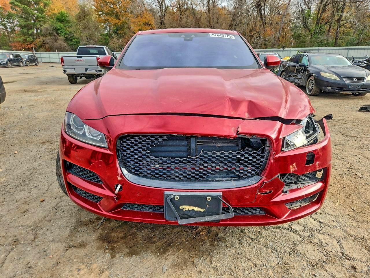 Jaguar F-PACE Premium Image 5