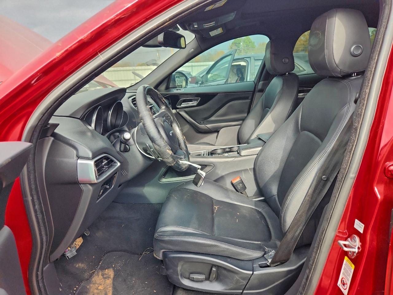 Jaguar F-PACE Premium Image 7