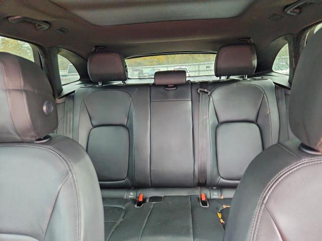 Jaguar F-PACE Premium Image 12