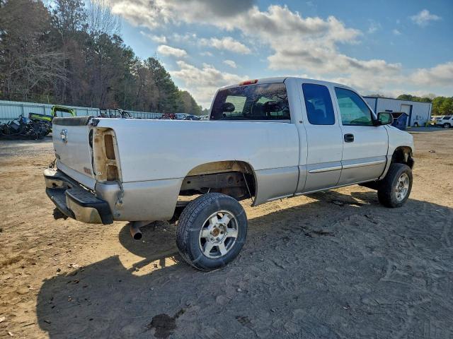 GMC Sierra C1500 Image 4