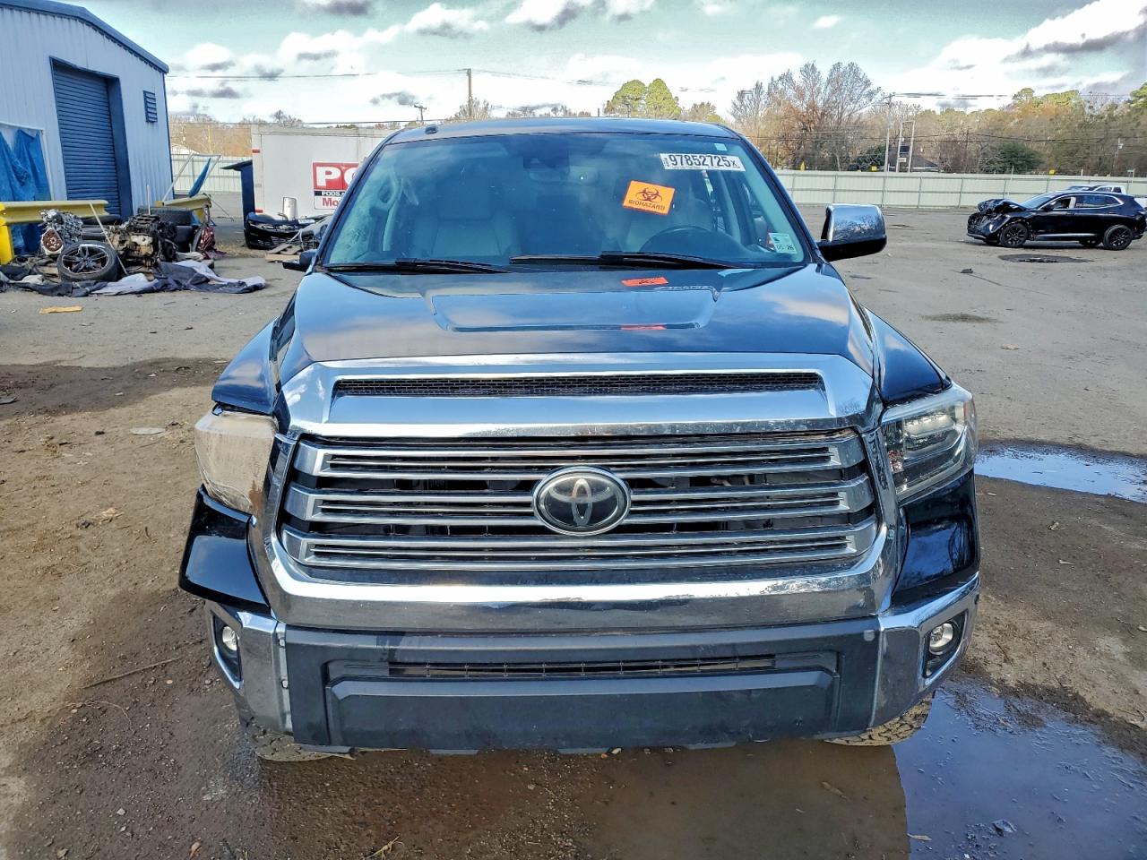 Toyota Tundra Crewmax Limited Image 9