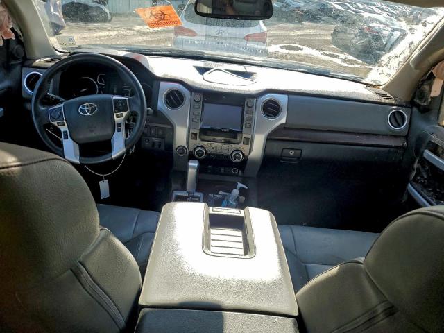 Toyota Tundra Crewmax Limited Image 5