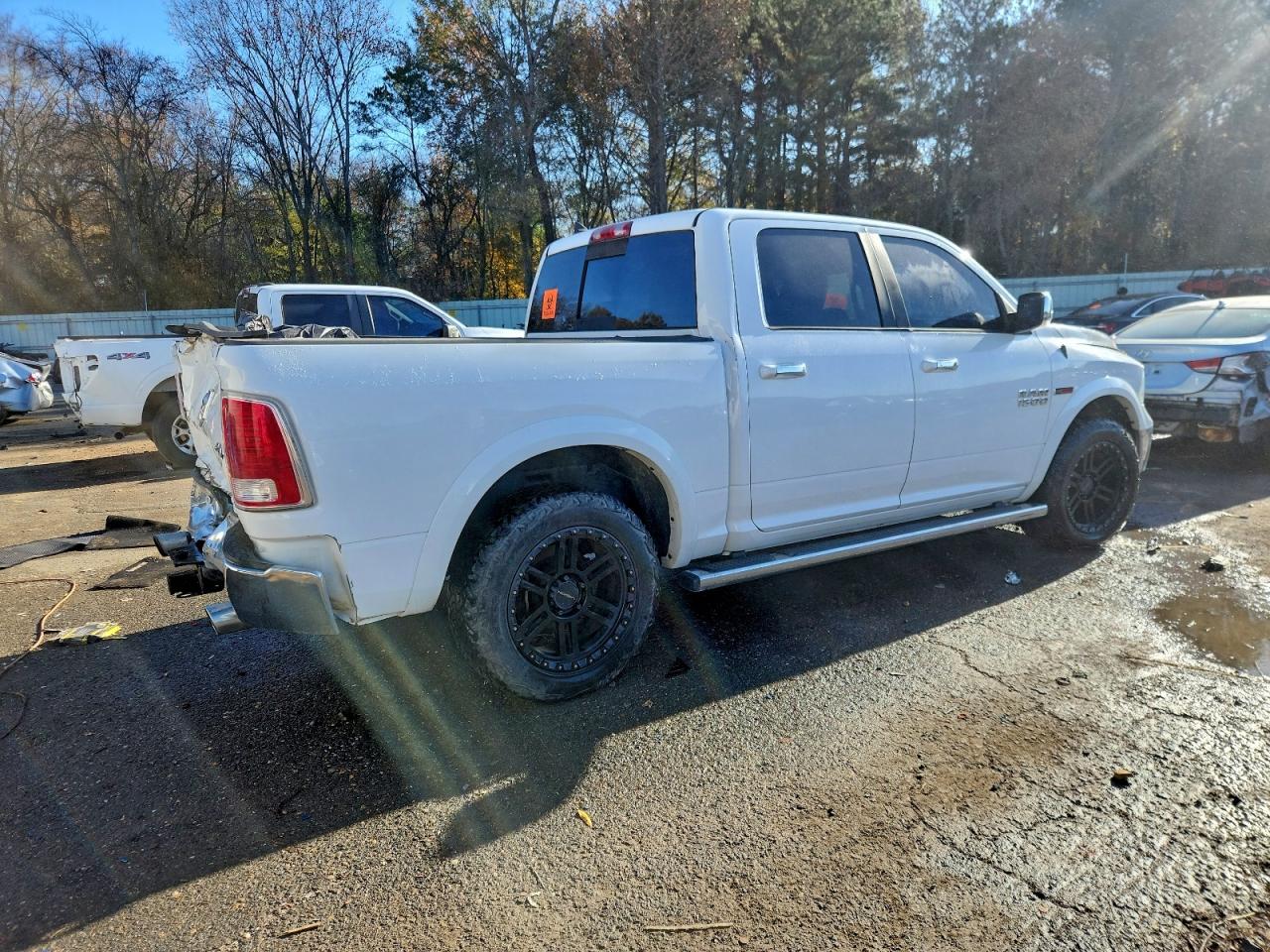 Ram 1500 Laramie Image 5