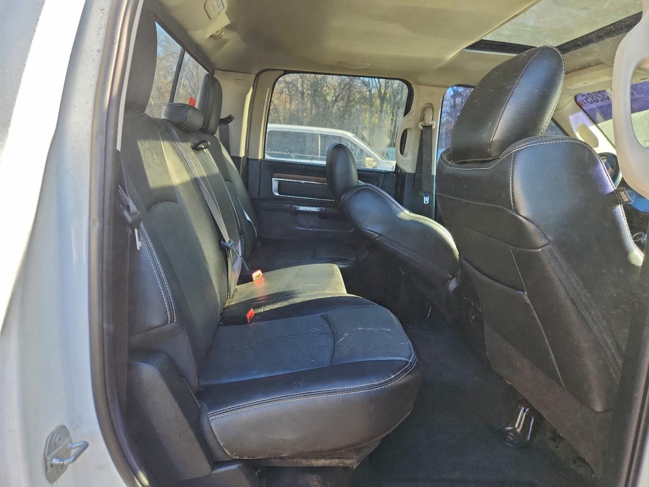 Ram 1500 Laramie Image 6