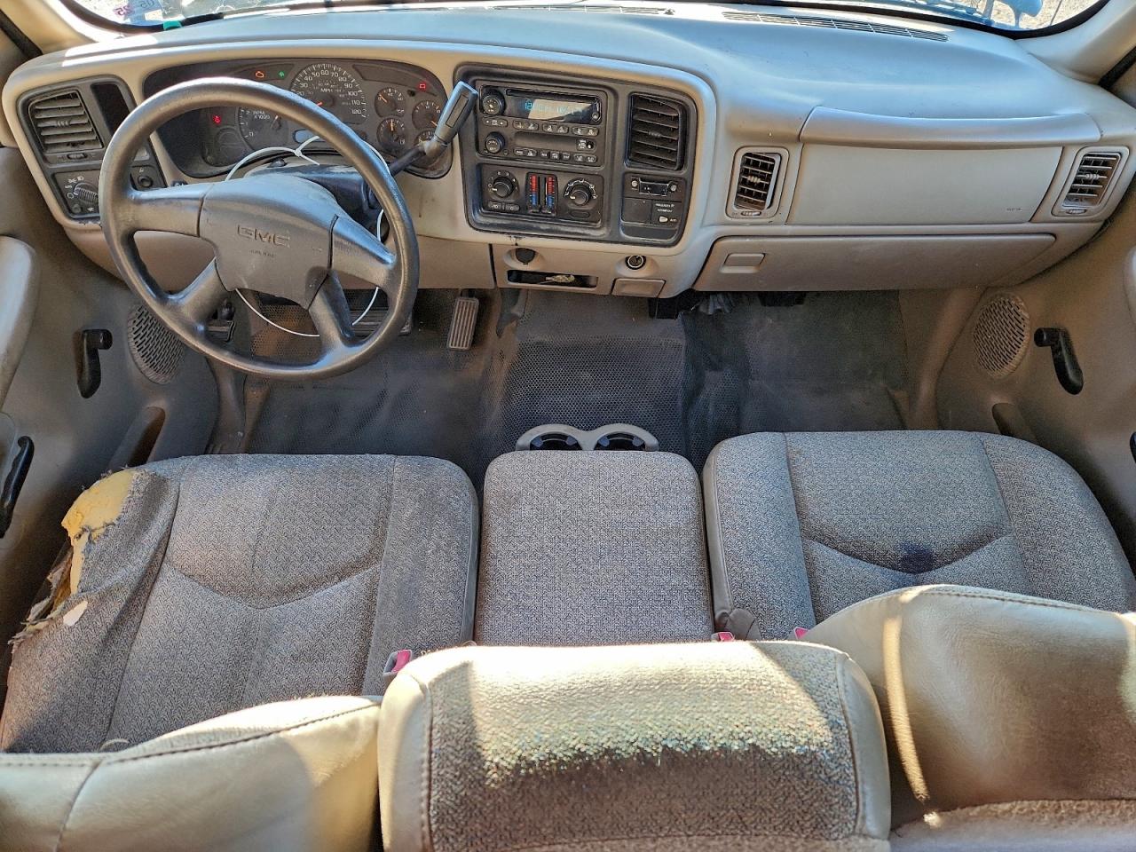 GMC Sierra C1500 Image 13