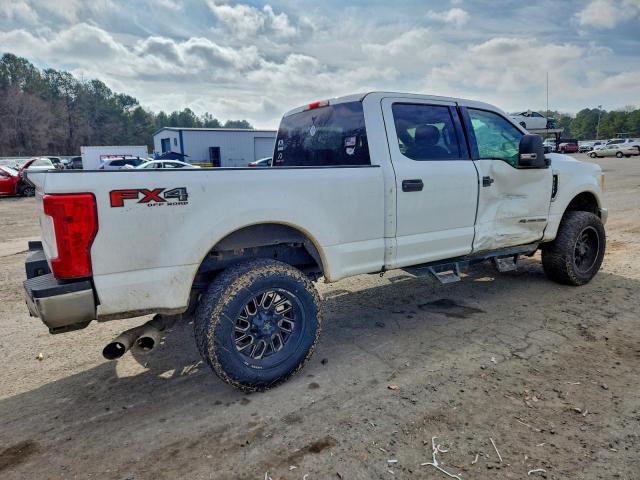 Ford F-250 Super Duty Image 7