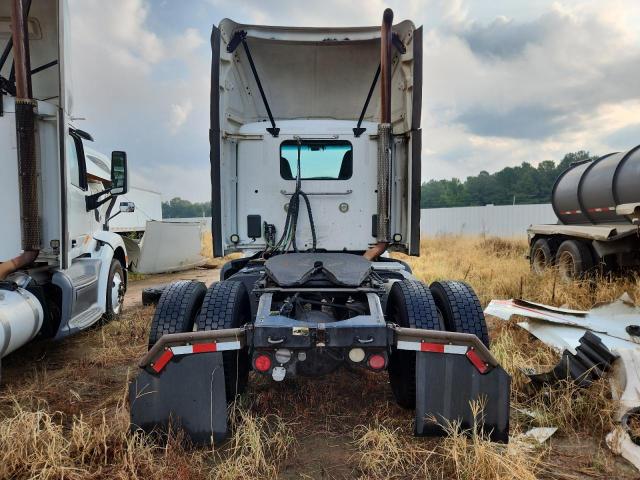 Peterbilt Tractor 579 Image 6