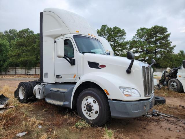 Peterbilt Tractor 579 Image 7