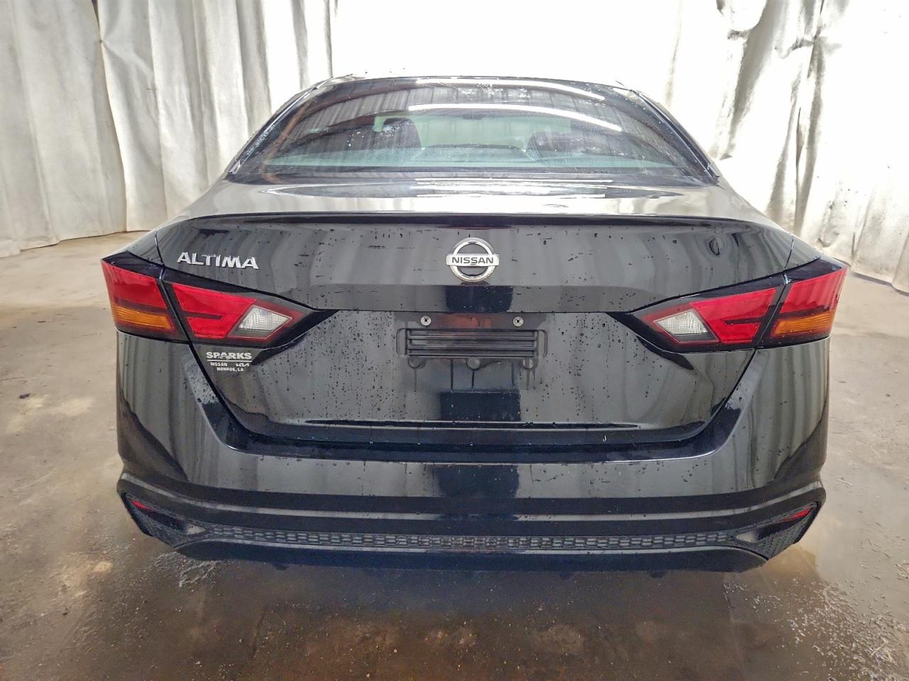 Nissan Altima S Image 4