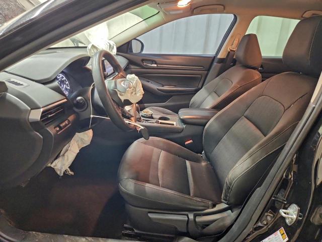 Nissan Altima S Image 3