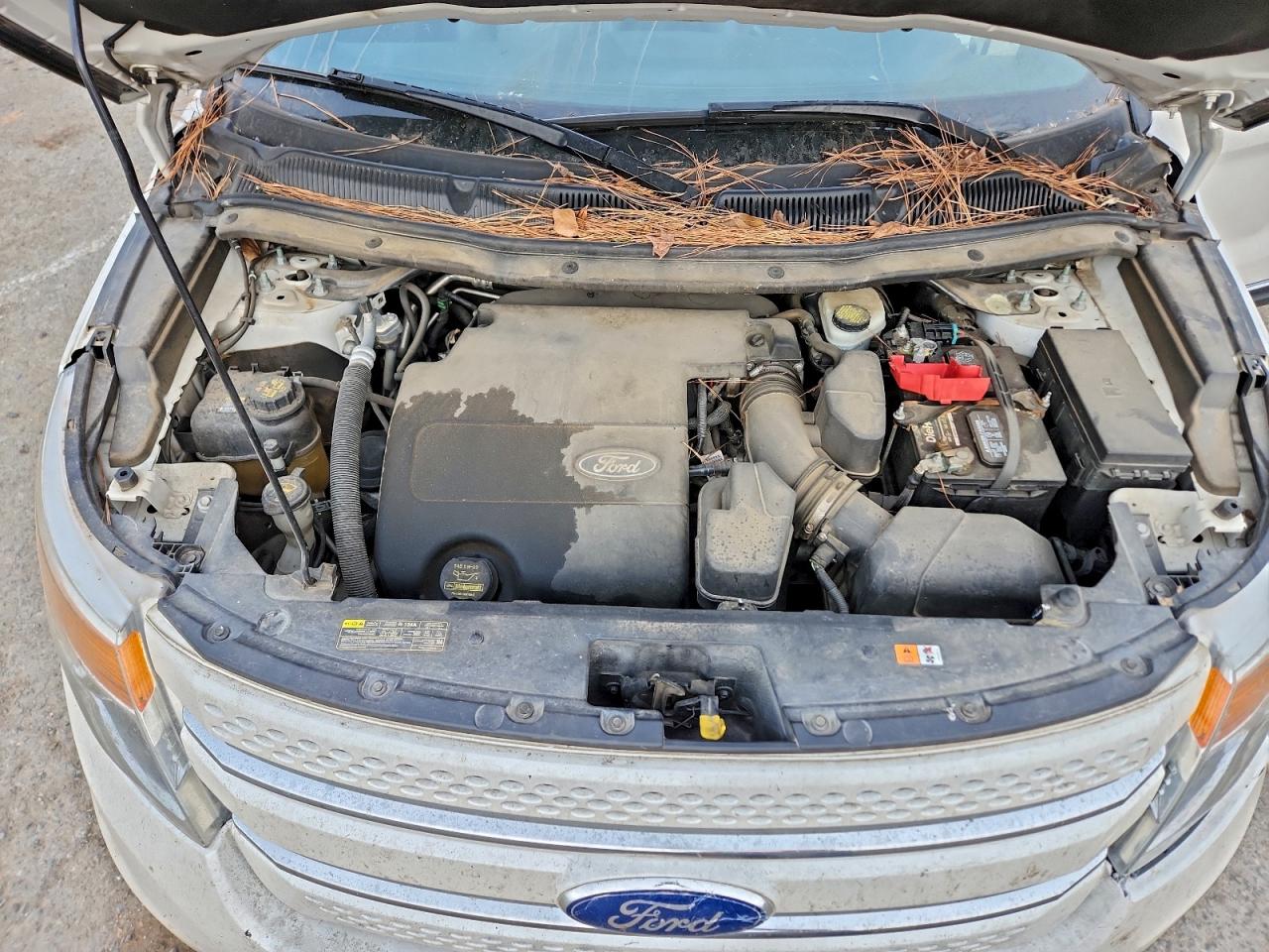 Ford Explorer Limited Image 12