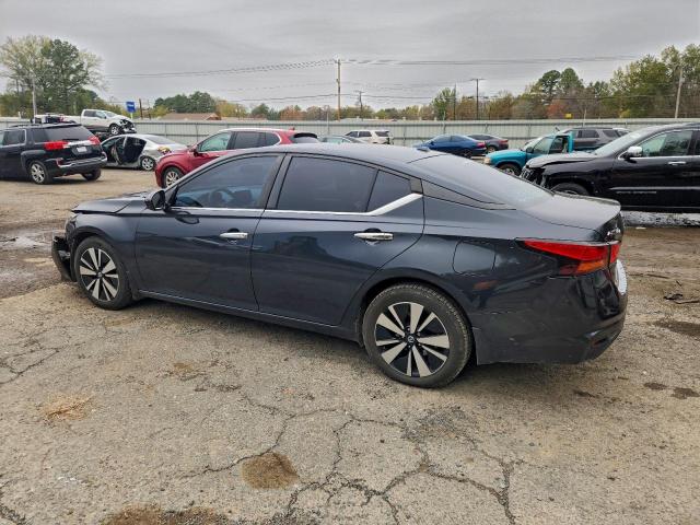 Nissan Altima Sv Image 11