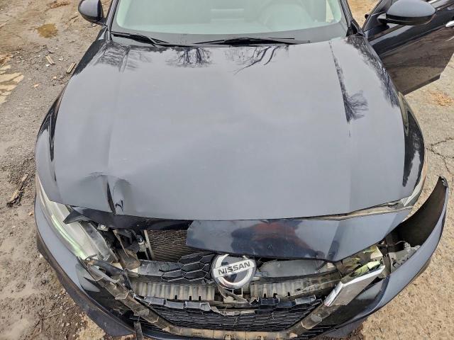 Nissan Altima Sv Image 9