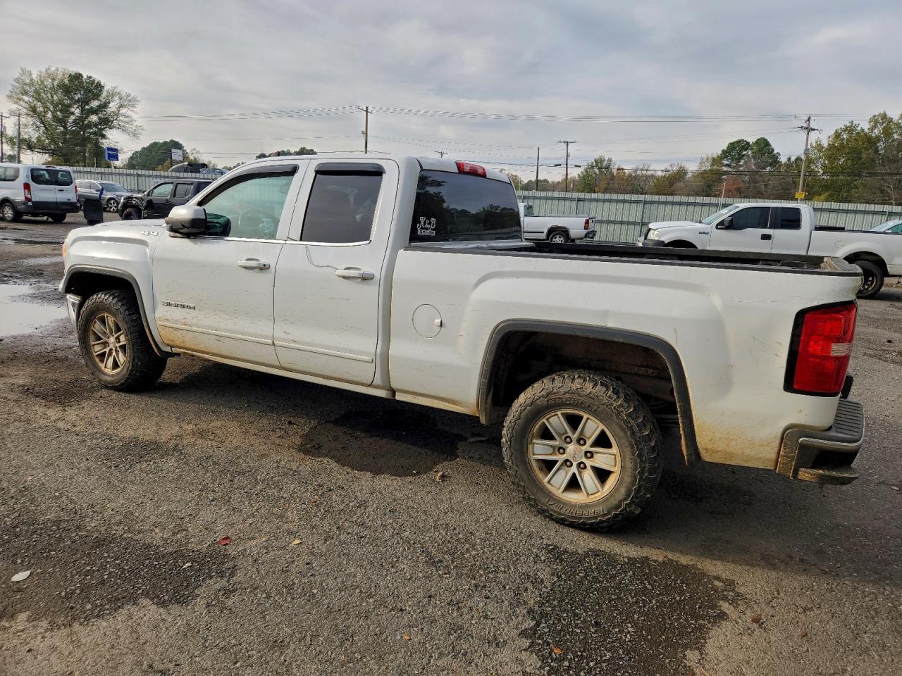 GMC Sierra K1500 Sle Image 10