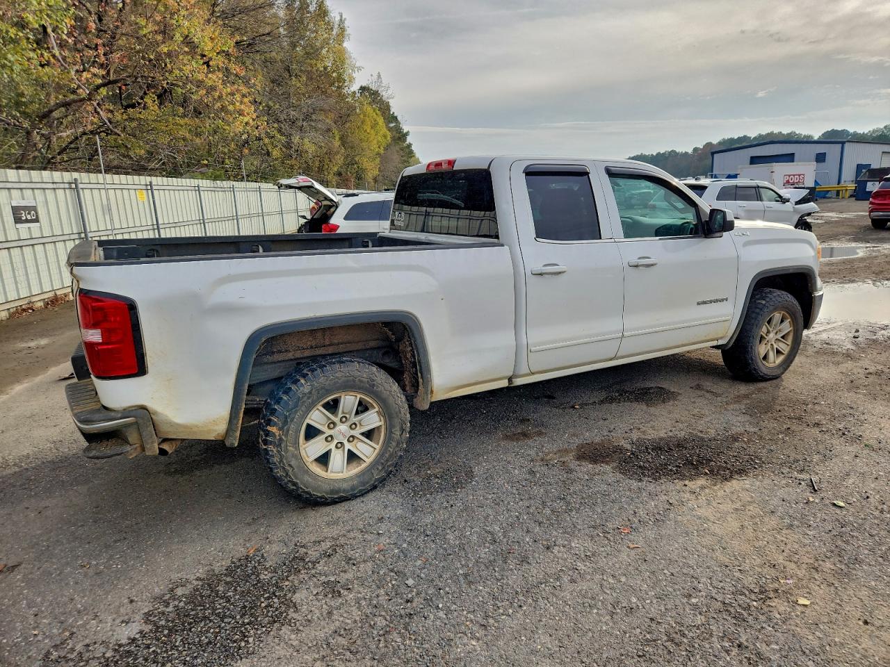 GMC Sierra K1500 Sle Image 3