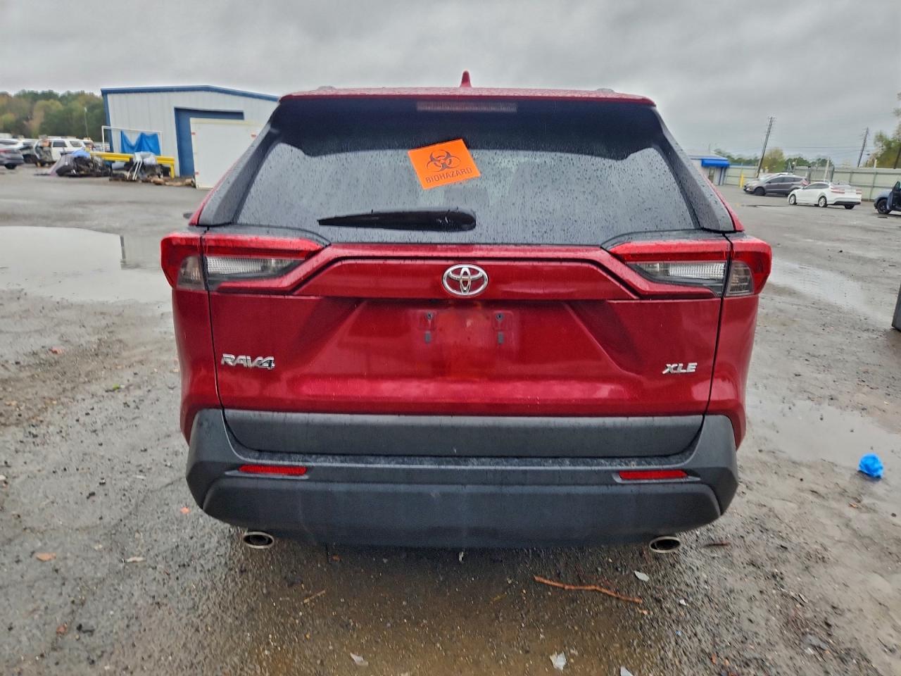 Toyota RAV4 Xle Image 12