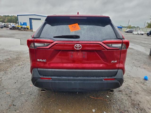 Toyota RAV4 Xle Image 12