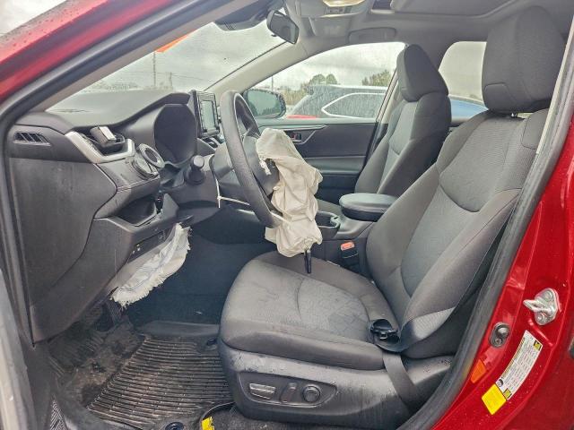 Toyota RAV4 Xle Image 3