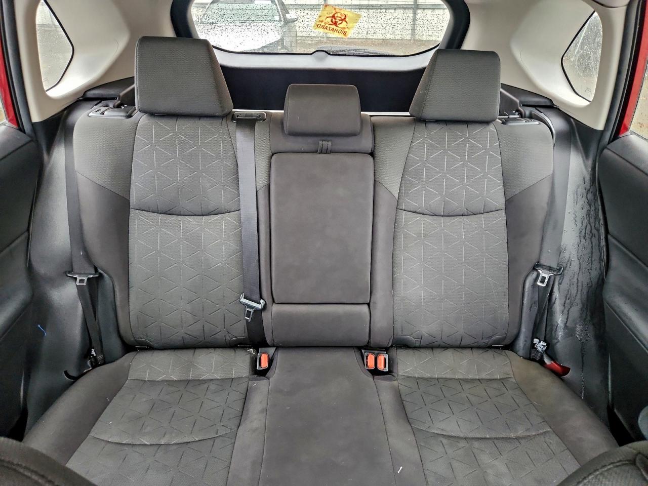 Toyota RAV4 Xle Image 5