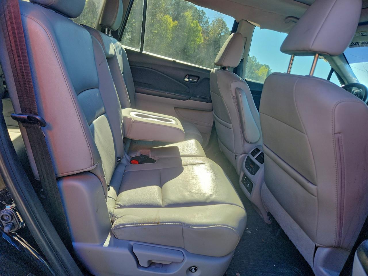 Honda Pilot Touring Image 9