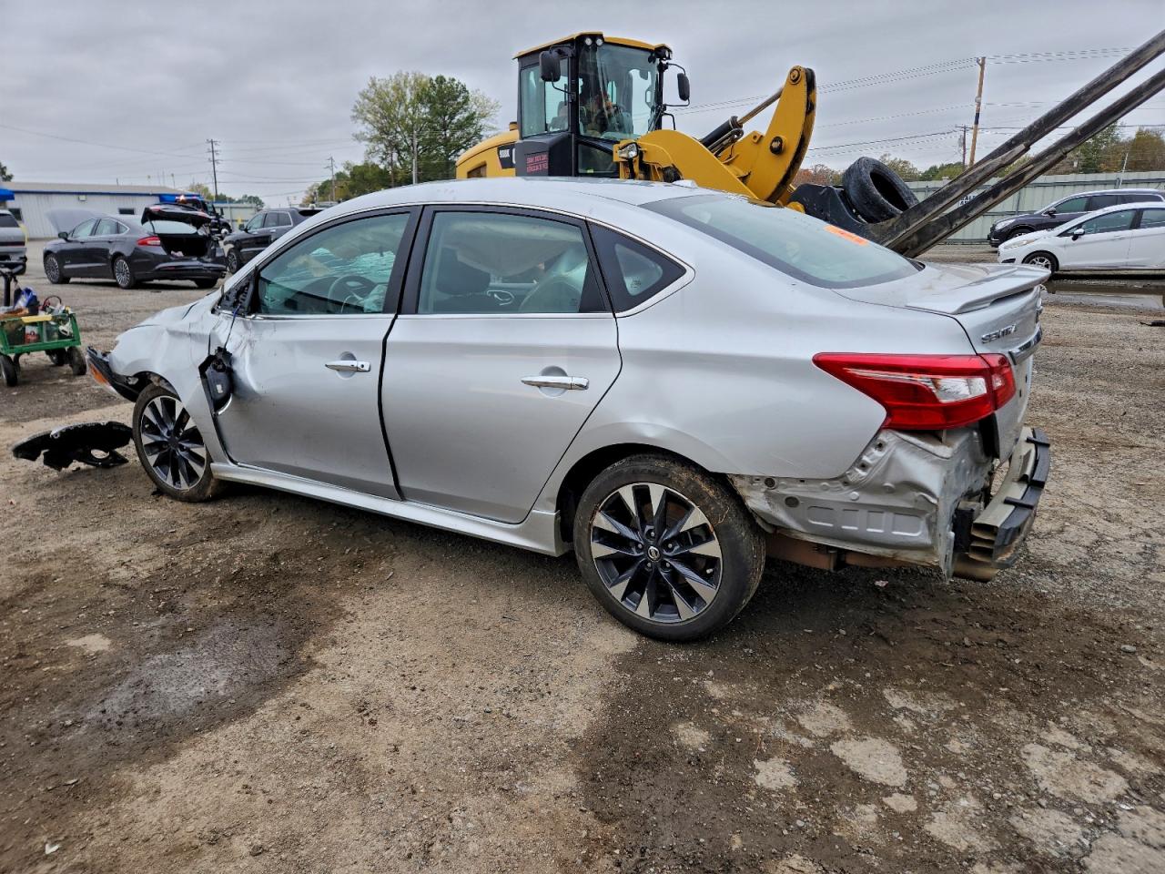 Nissan Sentra S Image 4