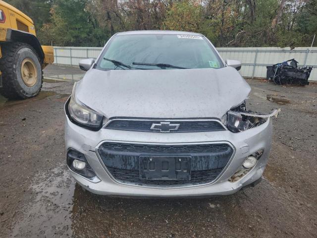 Chevrolet Spark 1lt Image 6