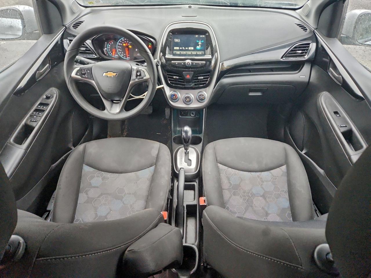 Chevrolet Spark 1lt Image 8