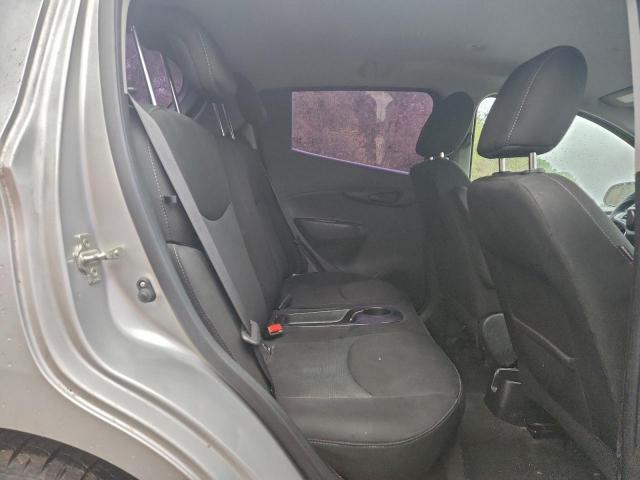 Chevrolet Spark 1lt Image 4