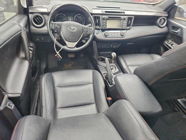 Toyota RAV4 Se Image 13