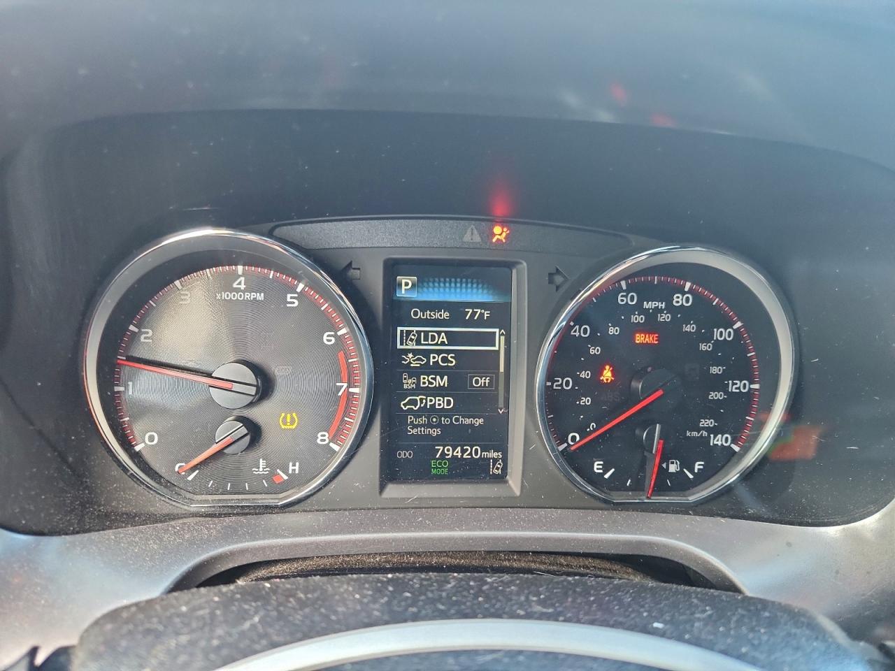 Toyota RAV4 Se Image 5