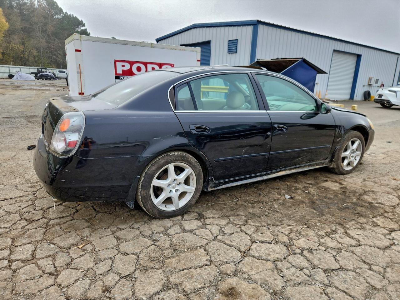 Nissan Altima Se Image 8