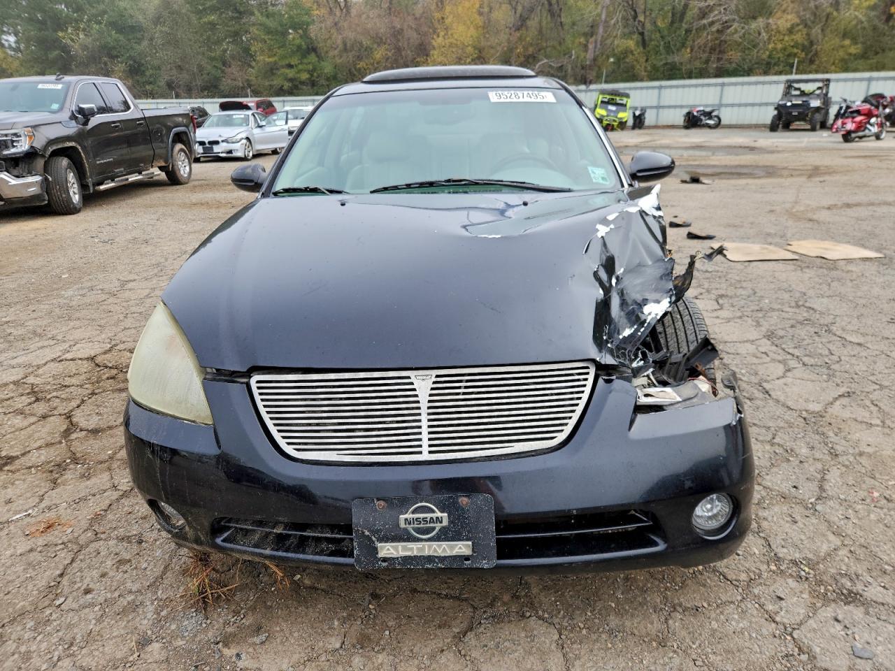 Nissan Altima Se Image 4