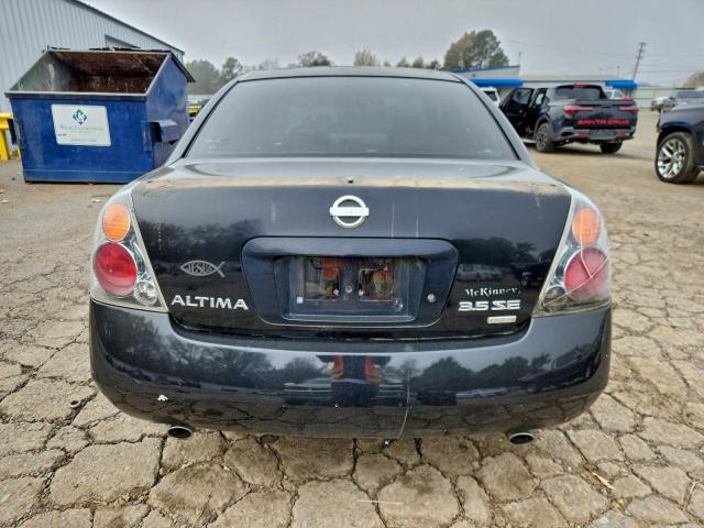 Nissan Altima Se Image 2