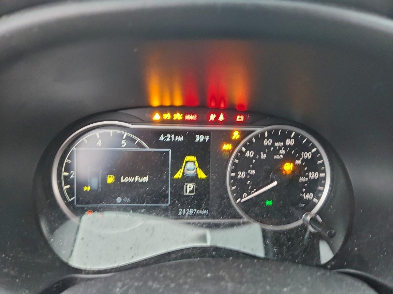 Nissan Kicks Sv Image 9