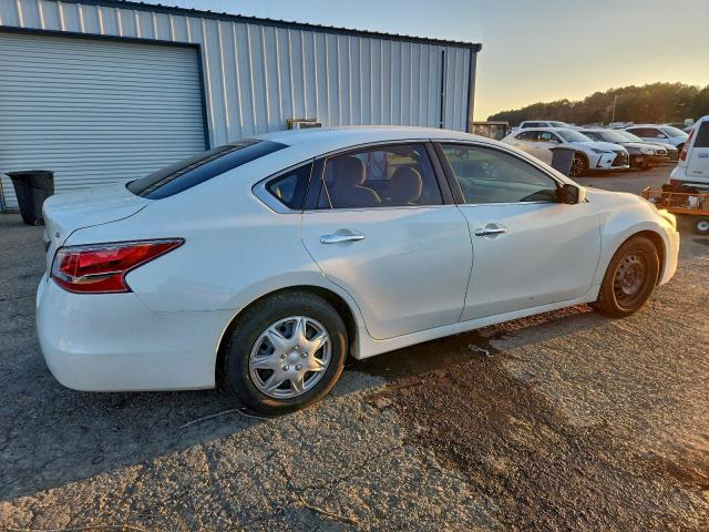 Nissan Altima 2.5 Image 6